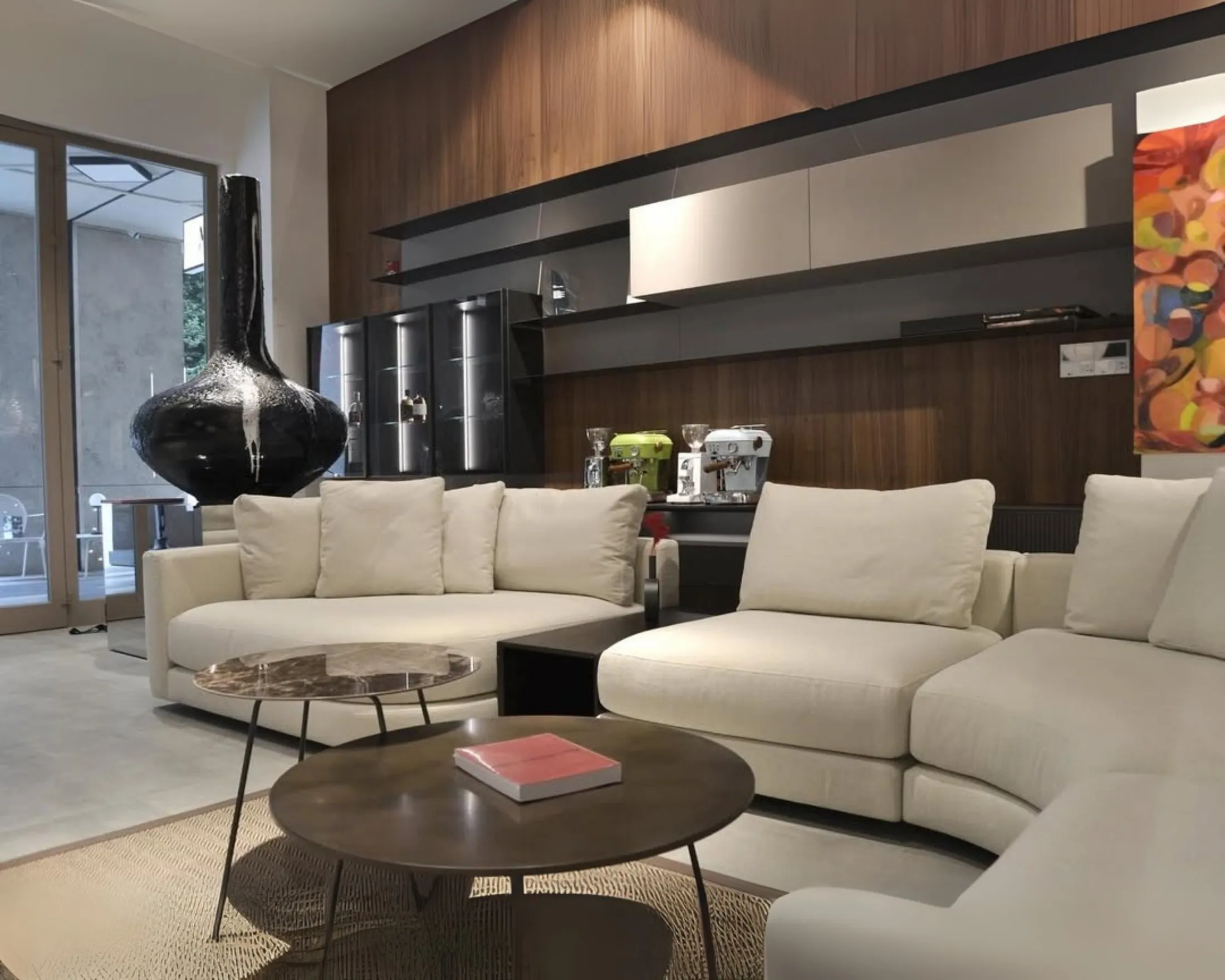 ACD Store showroom koltuk alanı
