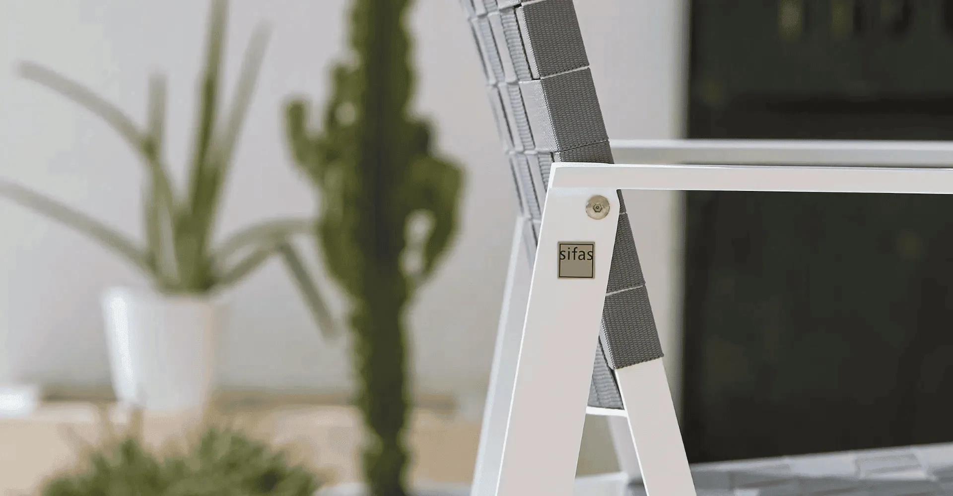 Sifas Pheinks Dining Armchair Pheniks Orginal