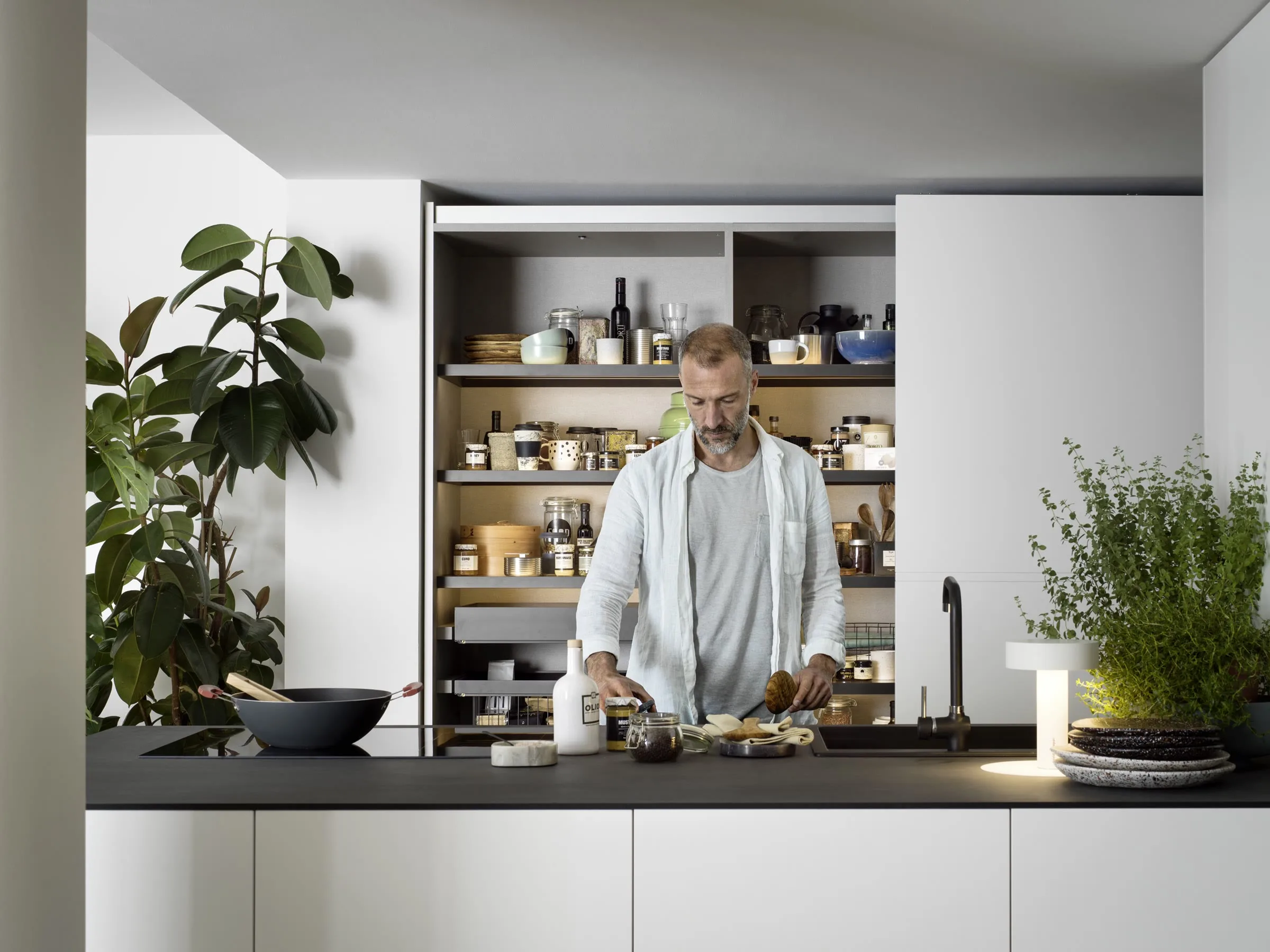 Novamobili Flush Closing Sliding Door Middle Orginal